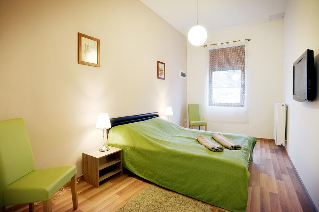 Corner Apartman Eger Kamer foto